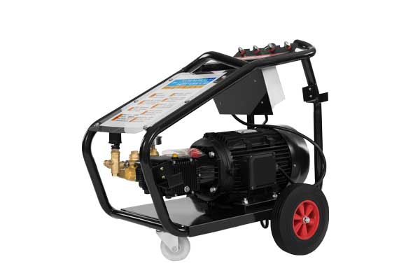 揚(yáng)子高壓清洗車(chē)，清理小廣告